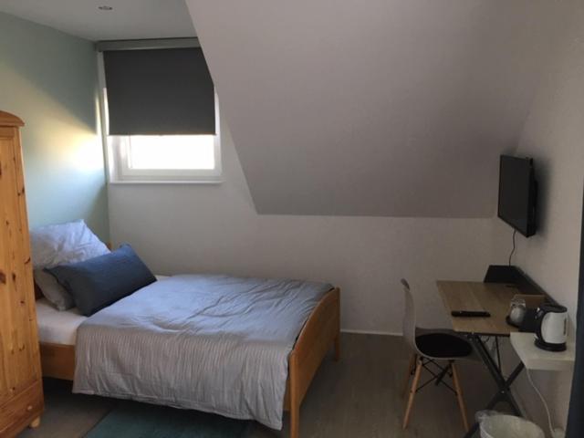 Gaeste Und Messezimmer Adelheidsdorf Esterno foto