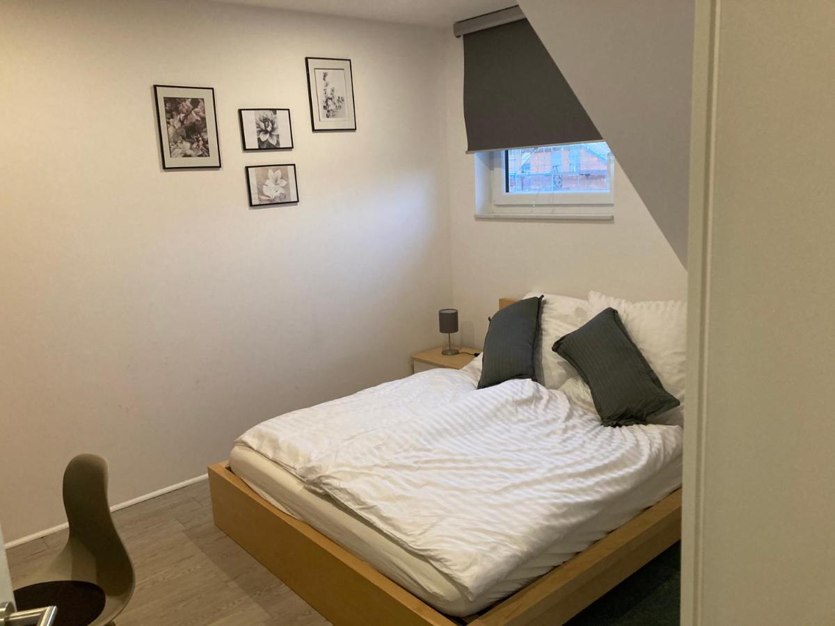 Gaeste Und Messezimmer Adelheidsdorf Esterno foto