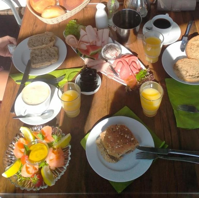 Gaeste Und Messezimmer Adelheidsdorf Esterno foto